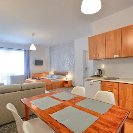 Apartment Apartdom *